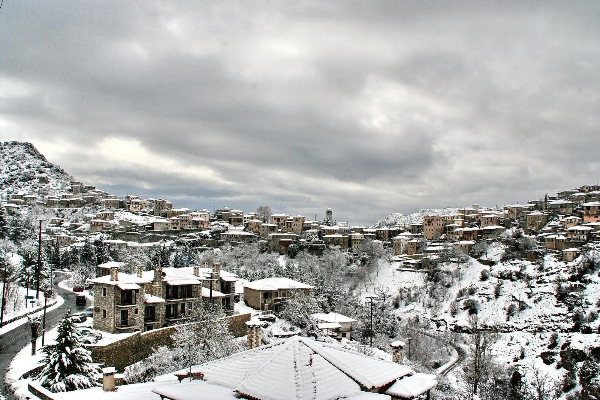 En Dimitsani Hotel Dimitsana Luaran gambar